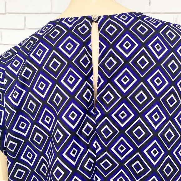 Vince Camuto Women’s Geometric Top - Picture 7 of 12